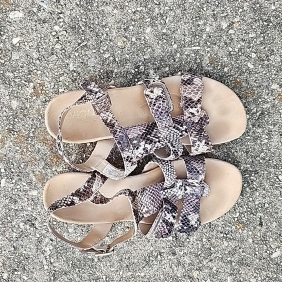 Vionic Natural Snake Wedge Sandals Size 8 - Picture 1 of 9
